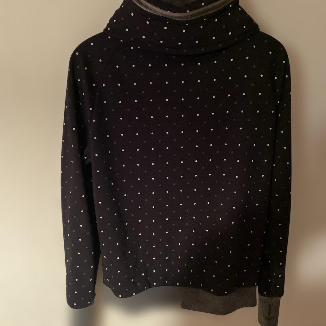 ドット　ハイネックパーカー　あのちゃん着用　似　itimi faithtokyo
