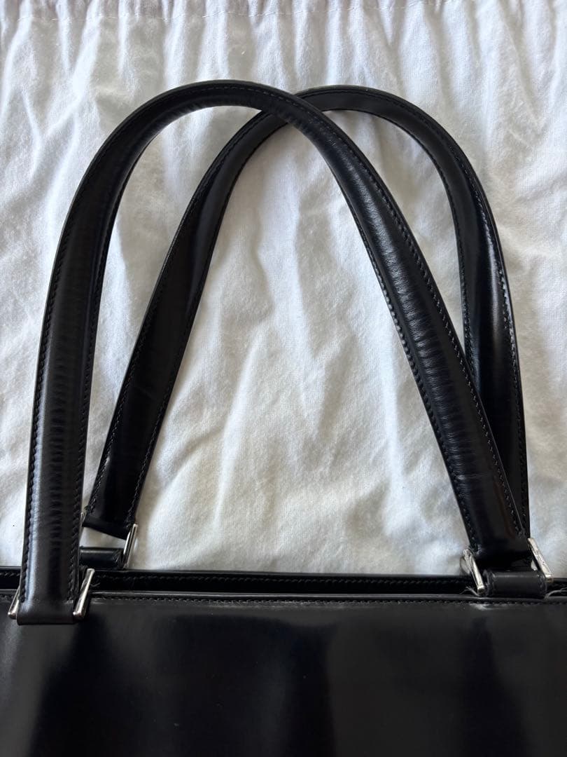 【フェラガモ】皮革ビジネスバッグ