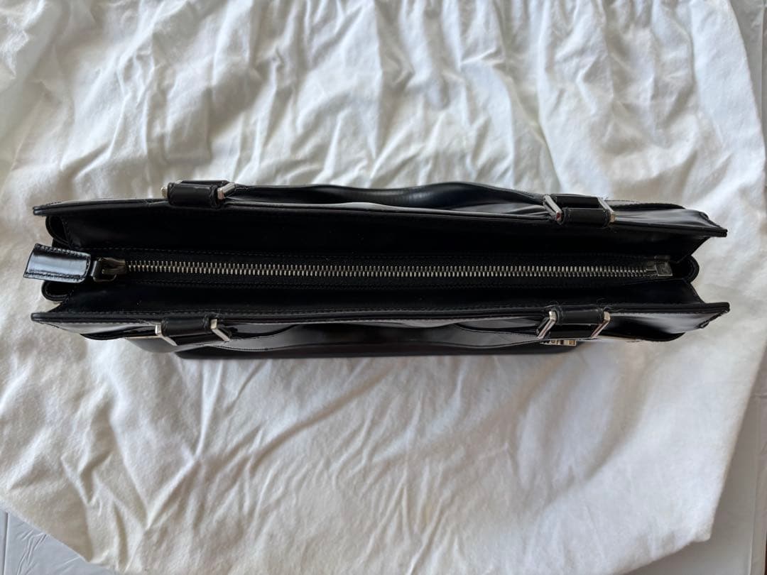 【フェラガモ】皮革ビジネスバッグ