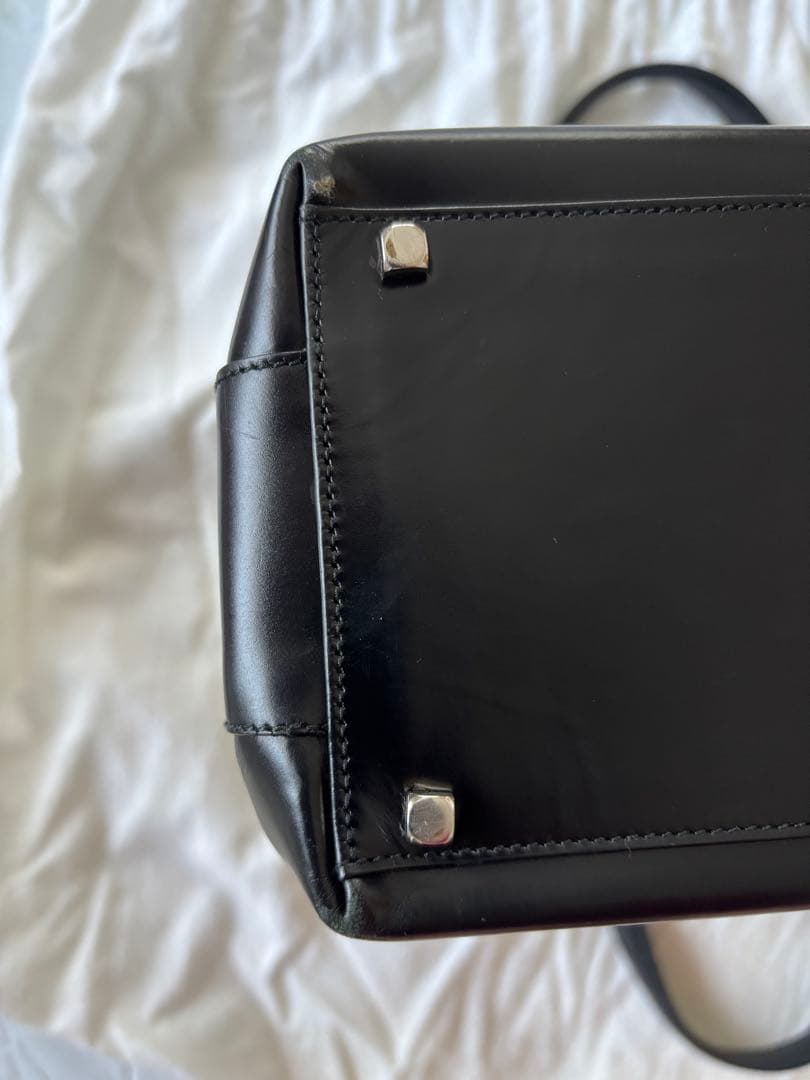 【フェラガモ】皮革ビジネスバッグ