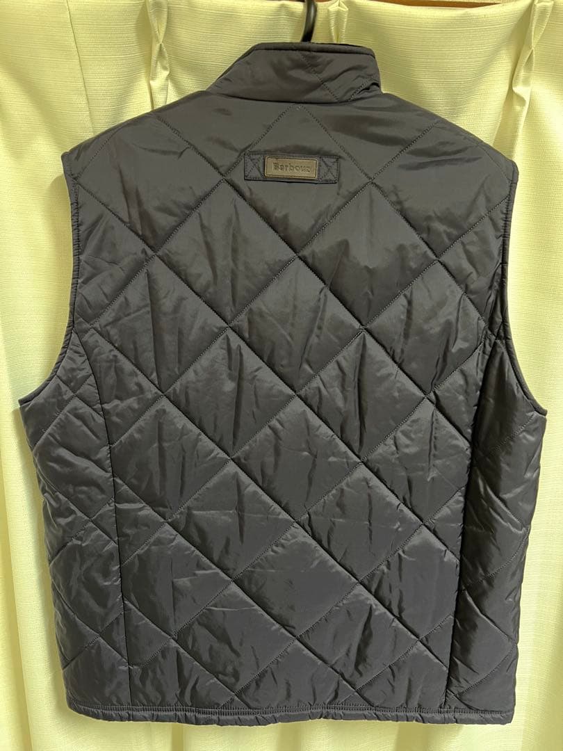 Barbour ネイビー キルティングダウンベスト