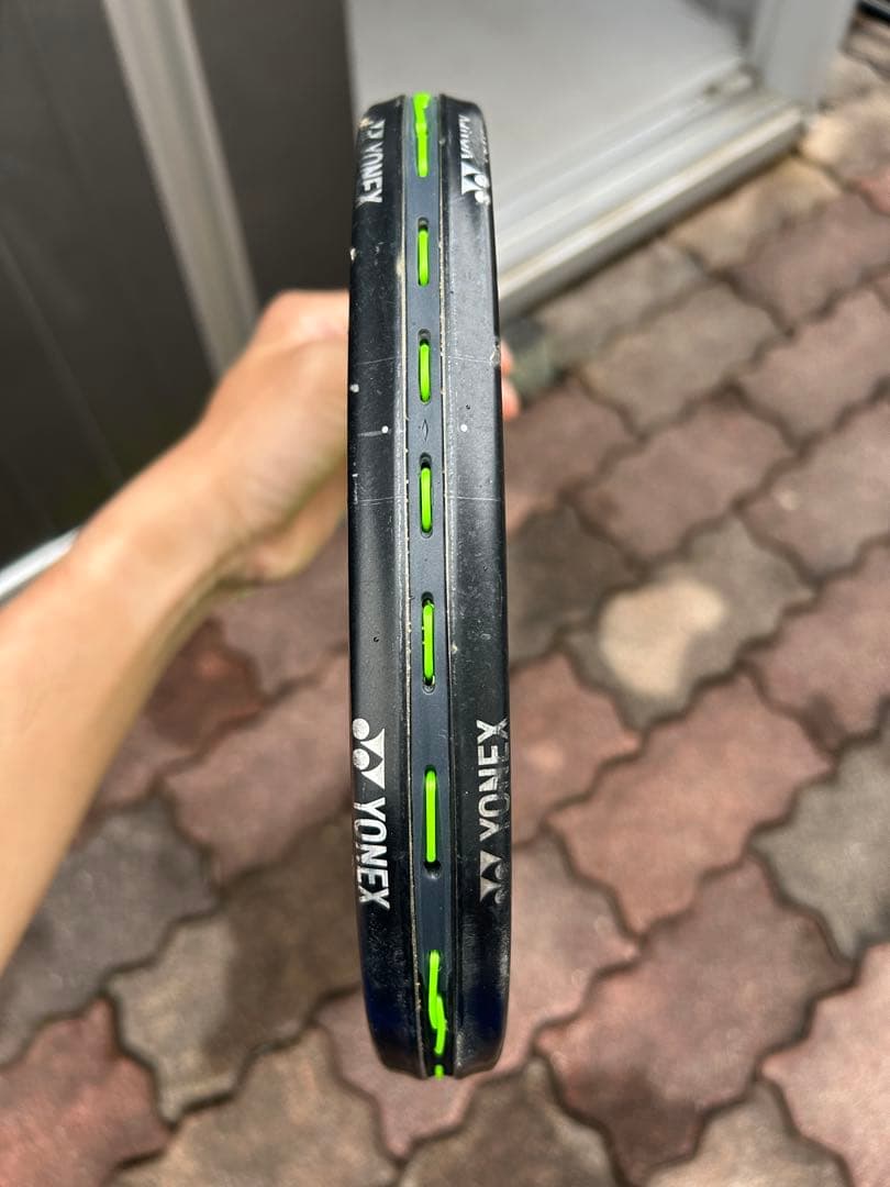 【極美品】YONEX VOLTRAGE 8V テニスラケット
