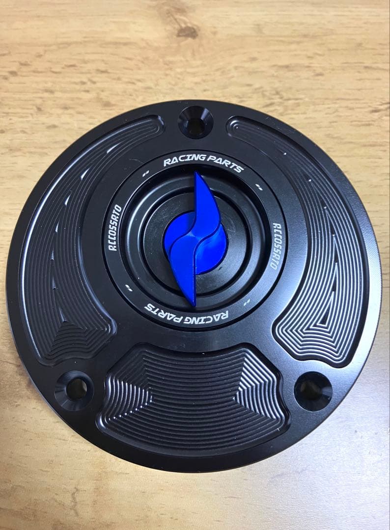 新品未使用　アコサット　タンクキャップ　YAMAHA 汎用23車種以上対応