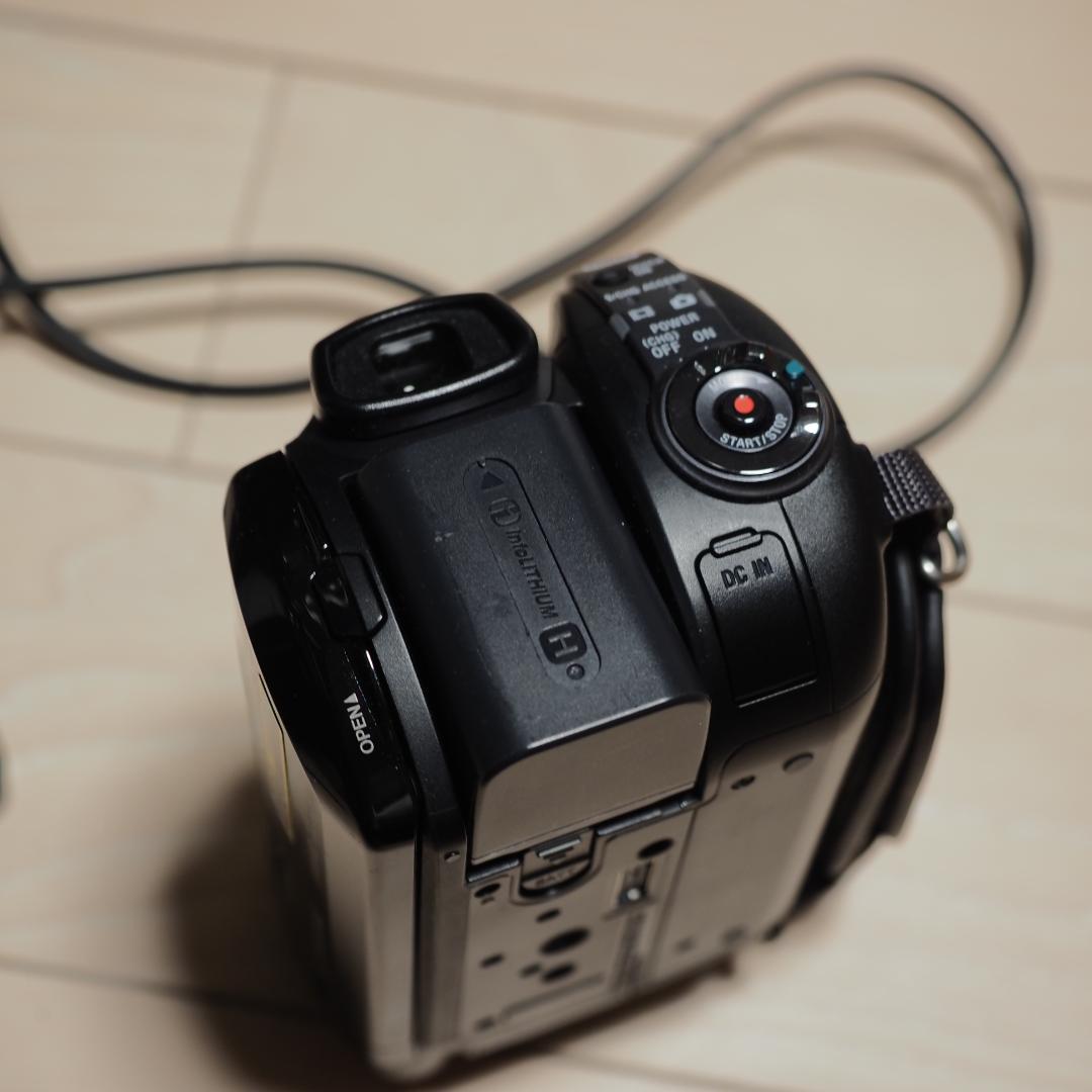 SONY HDR-SR12 フルハイビジョン　ナイトビジョン　ビデオカメラ