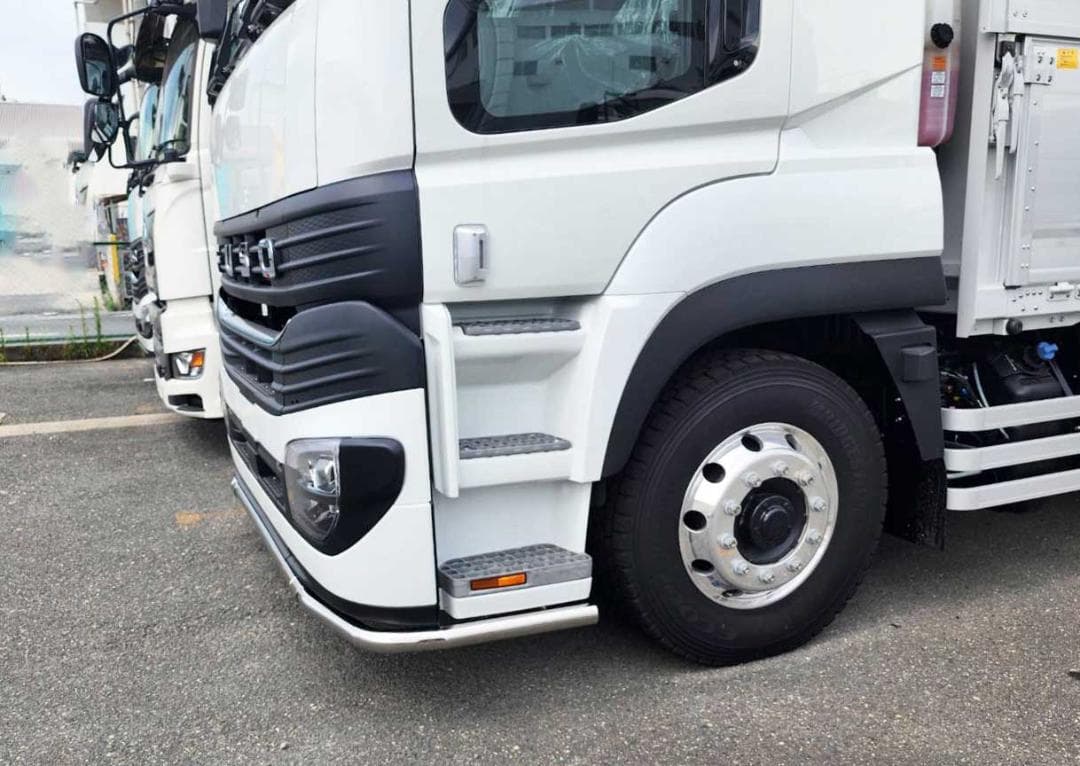 予約分　AIM製　新品 ふそう　2024スーパーグレート 　バンパーガード