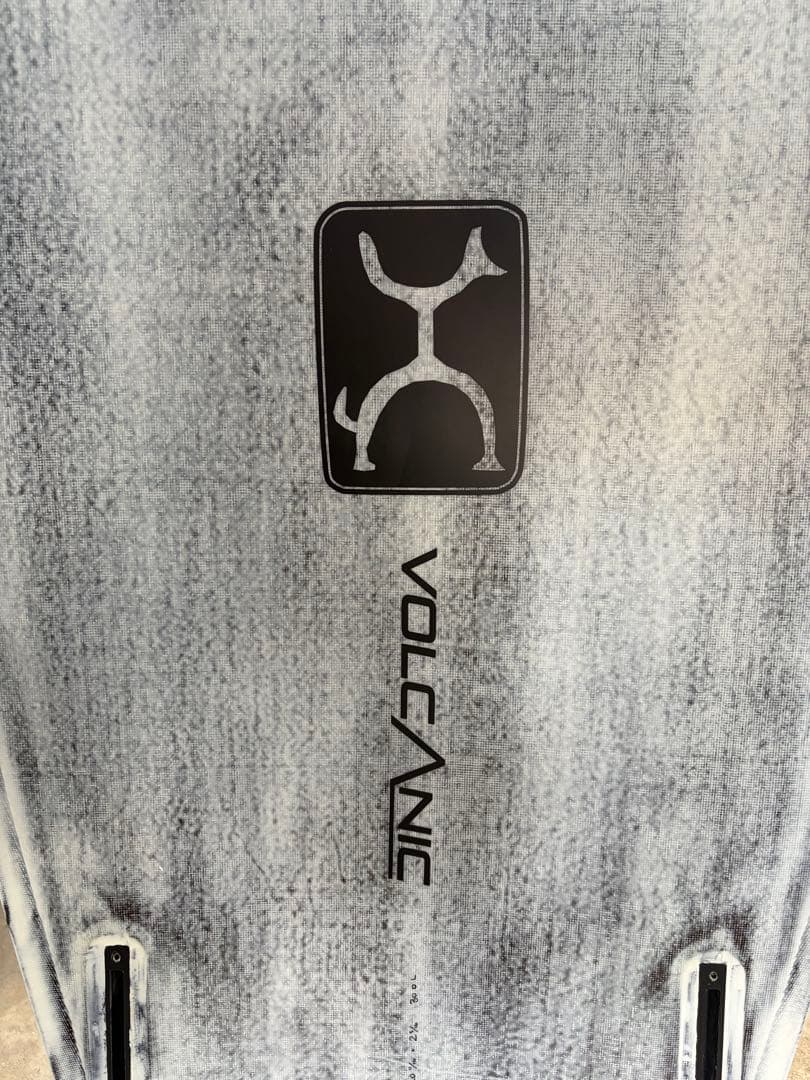 【美品】ファイヤーワイヤーTooFish 5’4 30L Volcanic