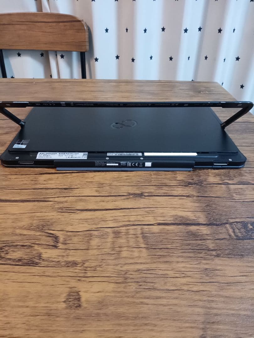 富士通 ARROWS Tab R727/P