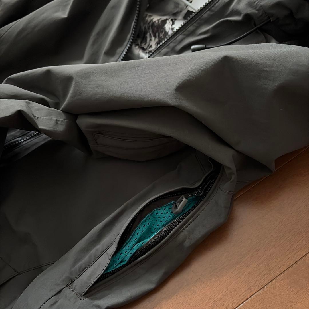 【VOLCOM 】GORE-TEXスノーボードジャケット Ｍサイズ