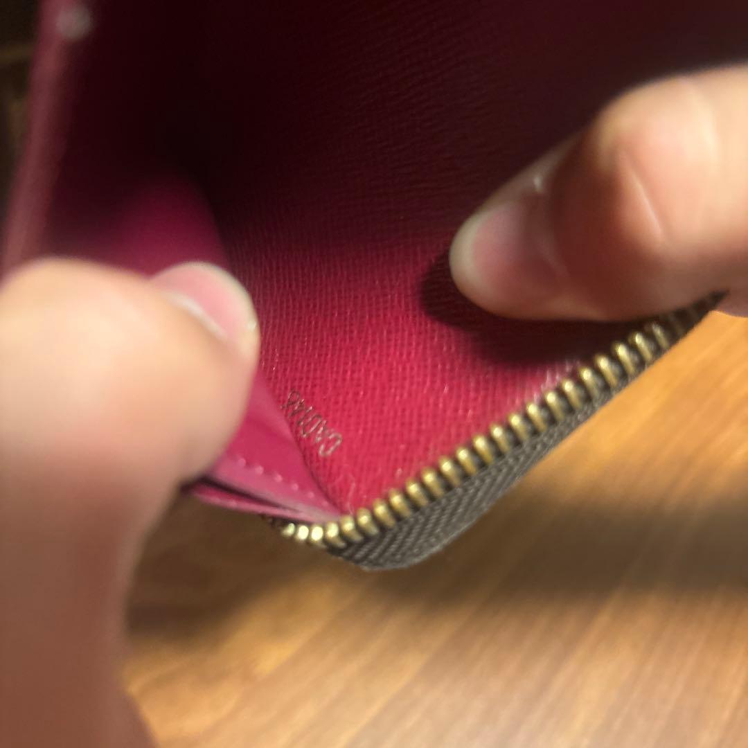 LOUIS VUITTON ダークブラウン 長財布