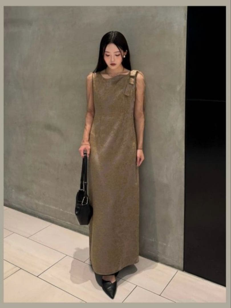 スーツ・フォーマル・ドレス miku