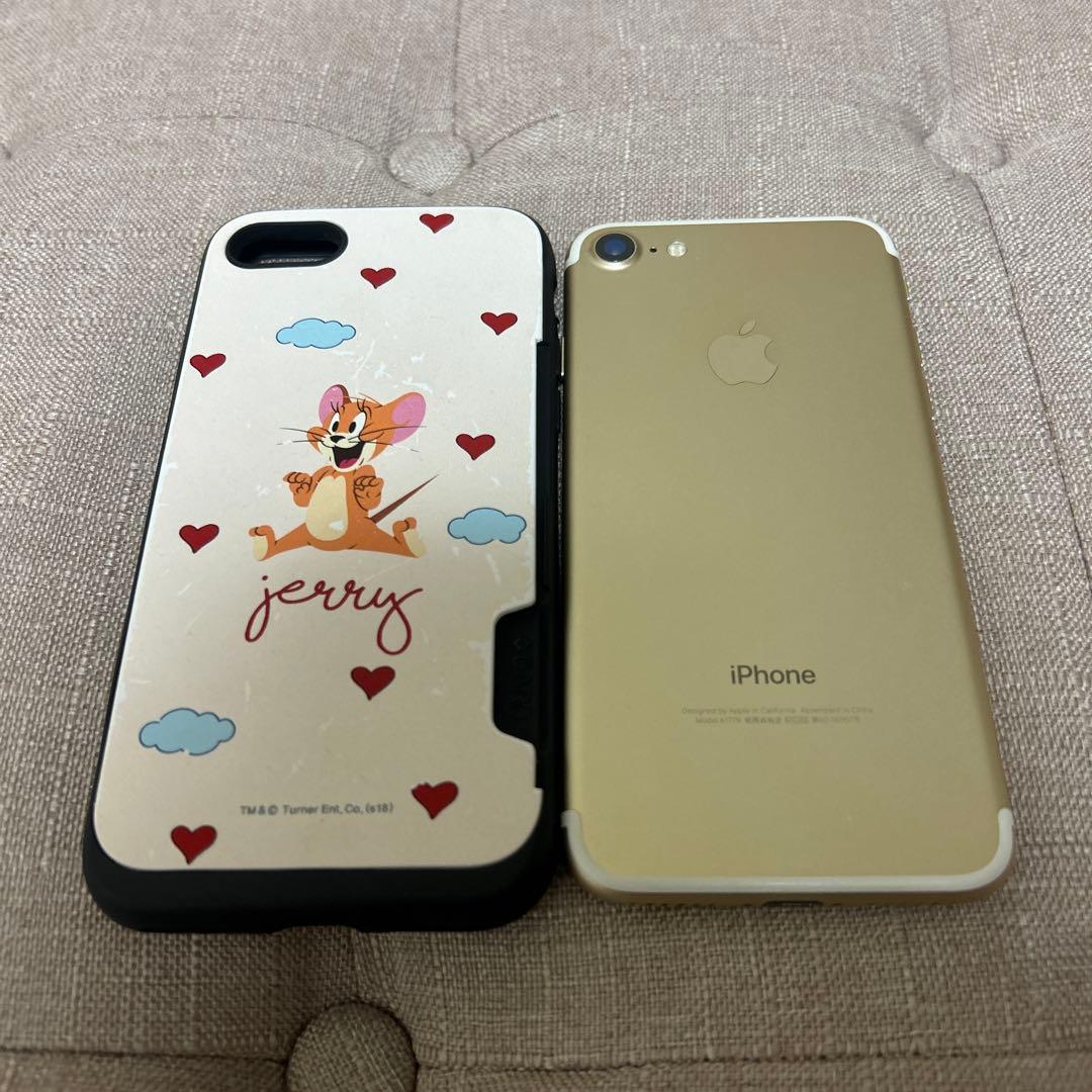 iPhone7 ゴールド128GB ケース付き