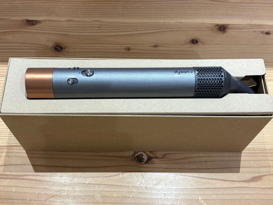 ヘアドライヤー dyson airwrap HS05