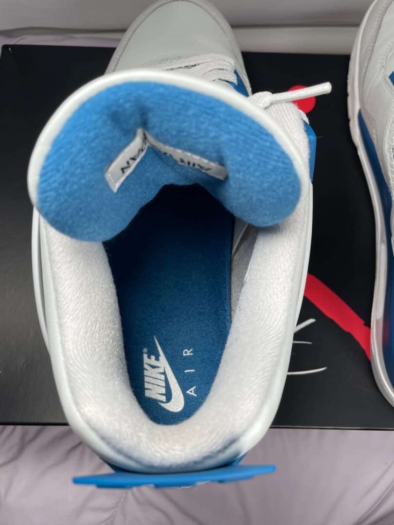 エアジョーダン4 ミリタリーブルー (2024)