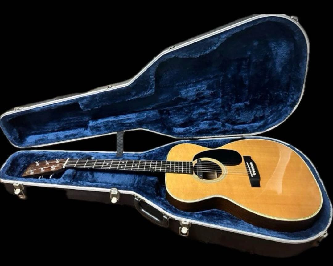 Martin 000-28 SQ ハードケース、Fishmanピックアップ付き