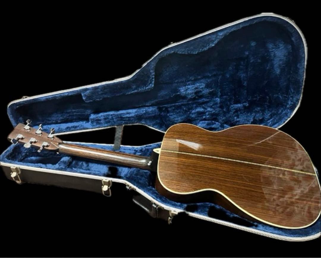 Martin 000-28 SQ ハードケース、Fishmanピックアップ付き