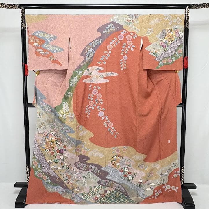 user_d8f4c6e9　訪問着　京友禅金彩加工　金駒刺繍　I506