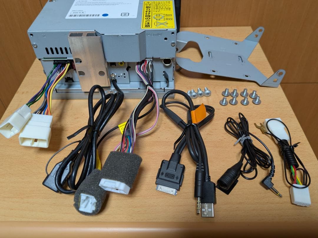 ダイハツ純正2022年製オーディオ DUK-W69D おまけ付き