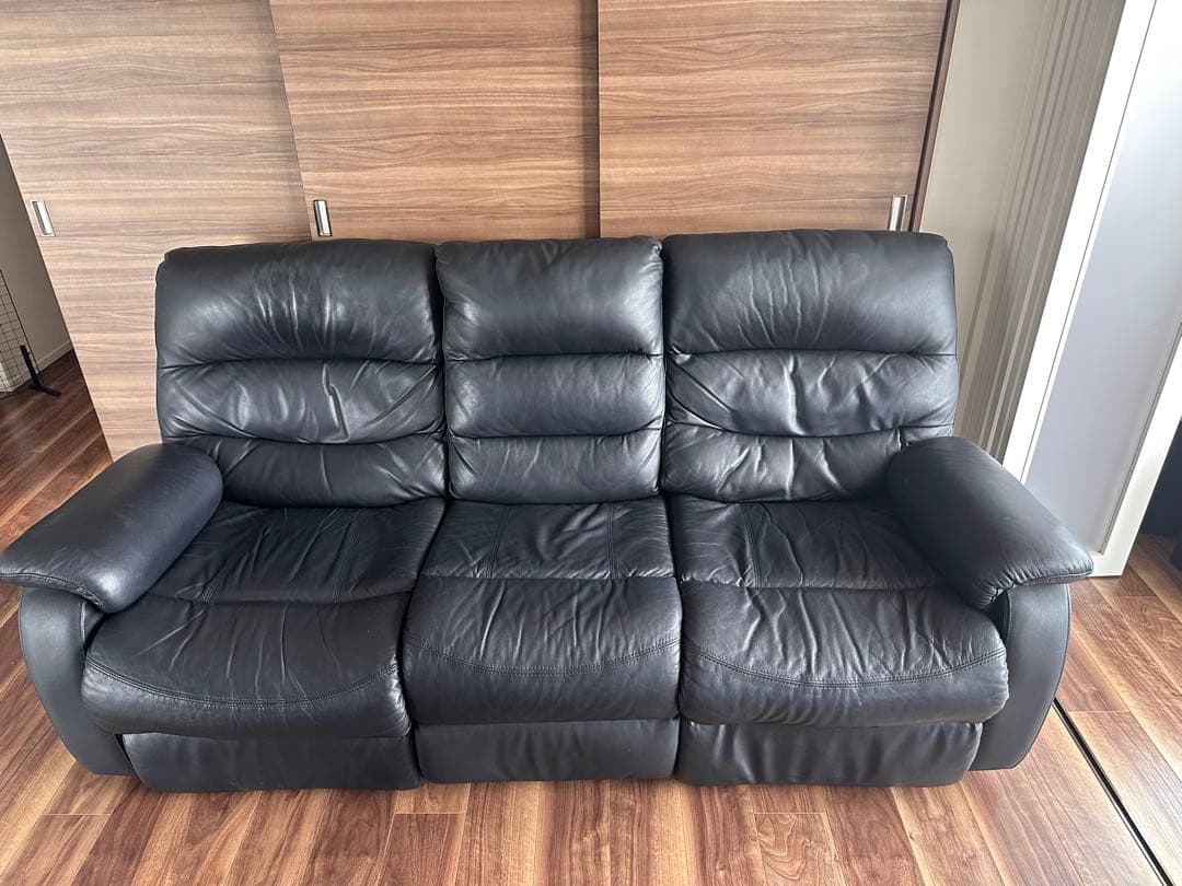 ニトリ電動リクライニングソファ 3人掛け本革 黒 送料込2/14まで指定日発送