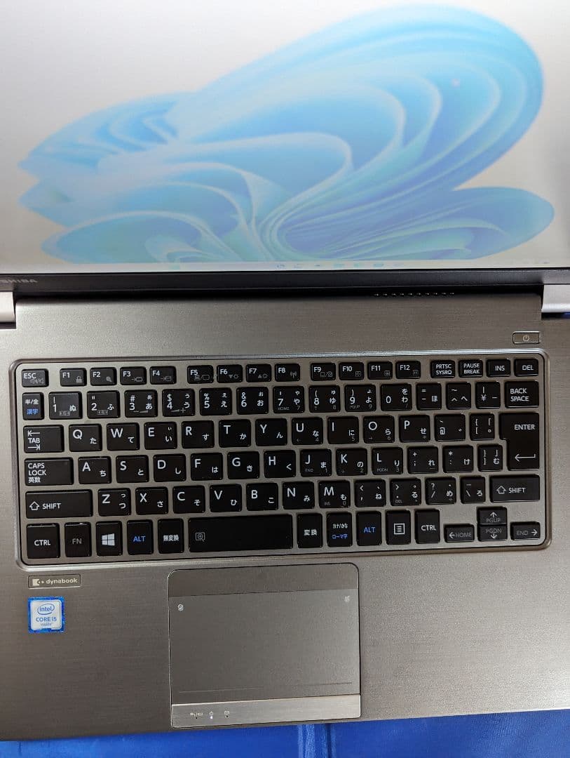 ☆美品☆ TOSHIBA Dynabook R63