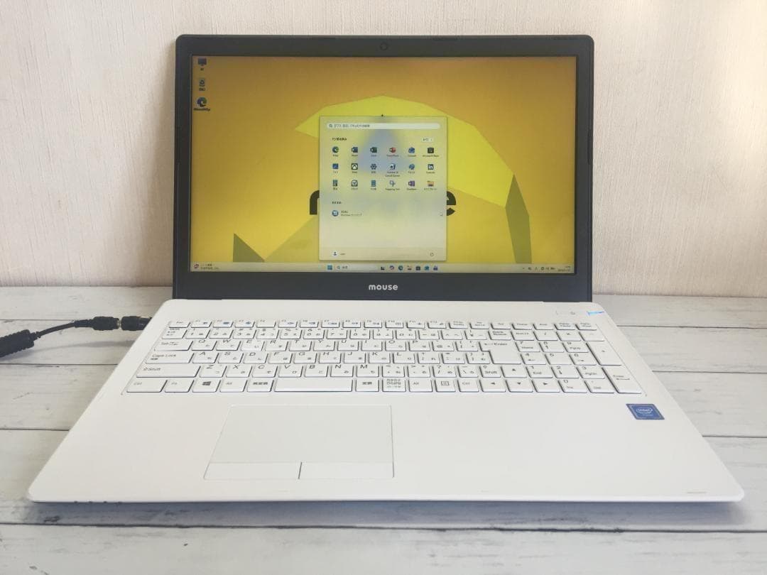 マウス MB-B504E 15.6型/8G//Office2024/Win11