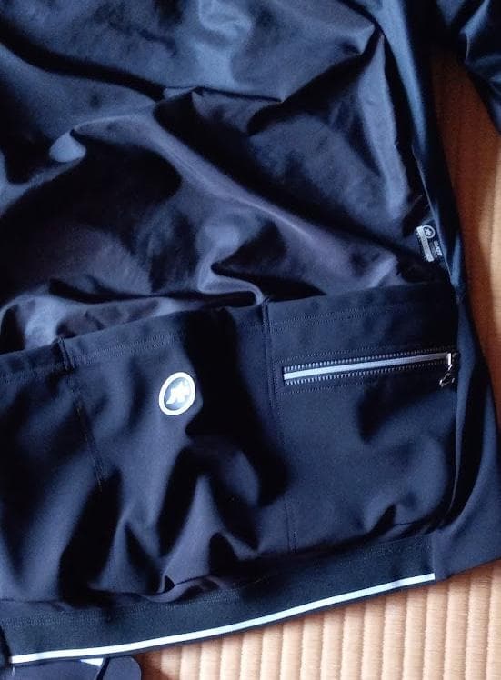 Assos mille jacket evo7　アソス　ミレジャケットエヴォ7