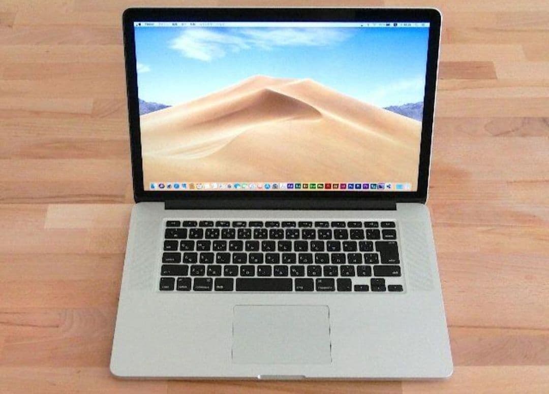 イラレ、フォトショップ入りMacBook Pro Retina 15