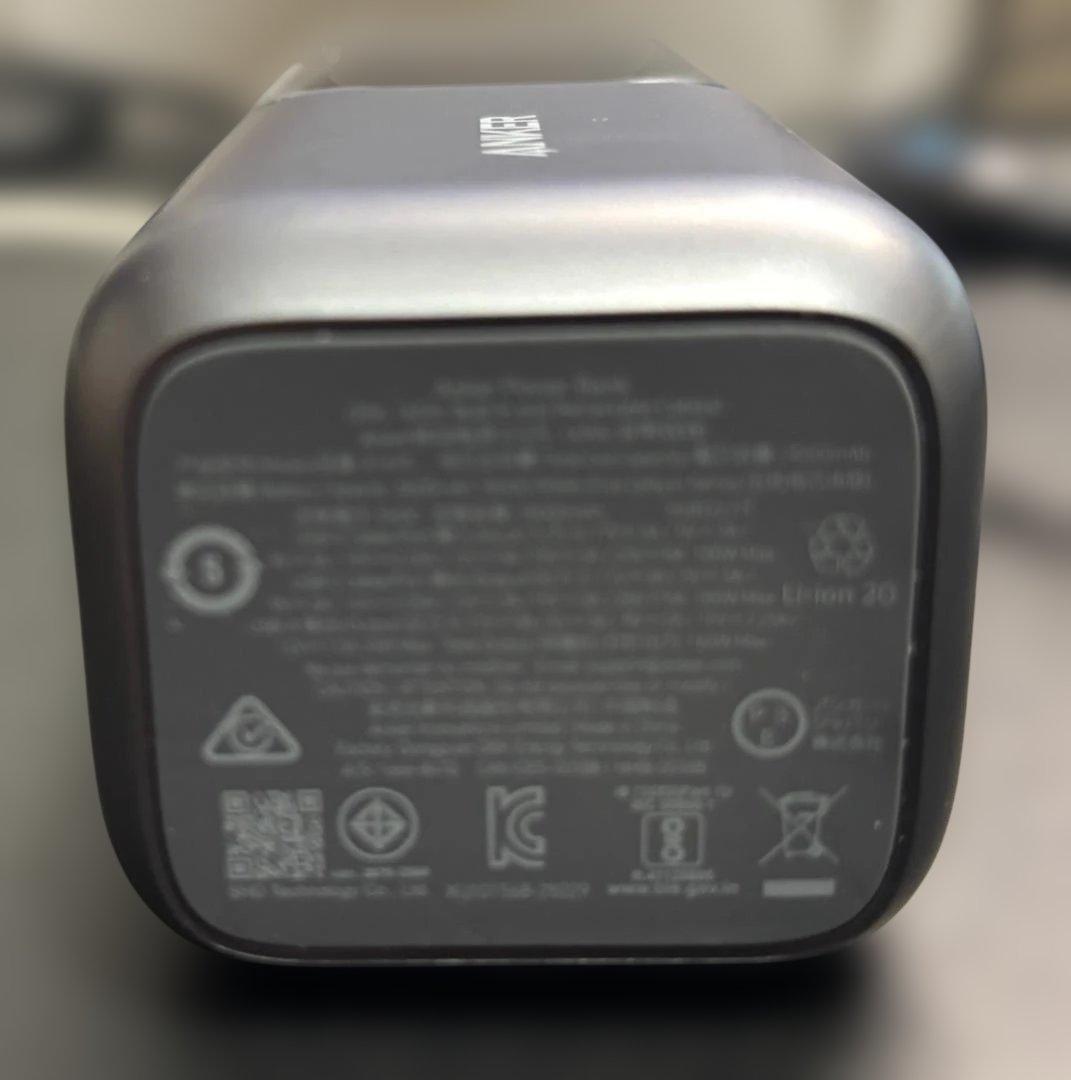 新品同様★Anker Power Bank アンカー (25000mAh)