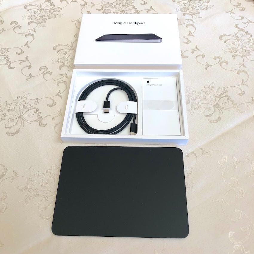 極上優良品｜最新｜USB-C｜ブラック｜Apple｜Magic Trackpad