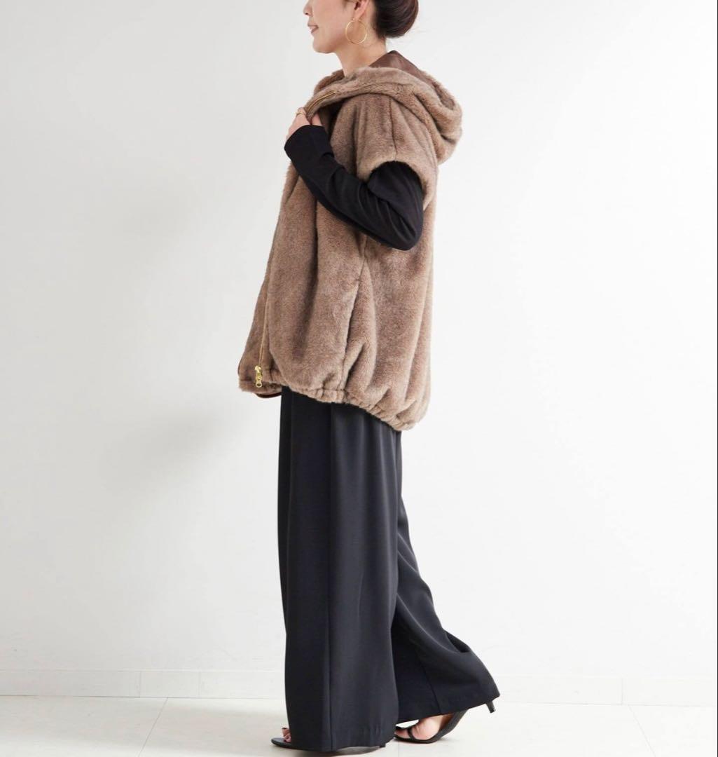 B.C STOCK フード付ミンク調ベスト