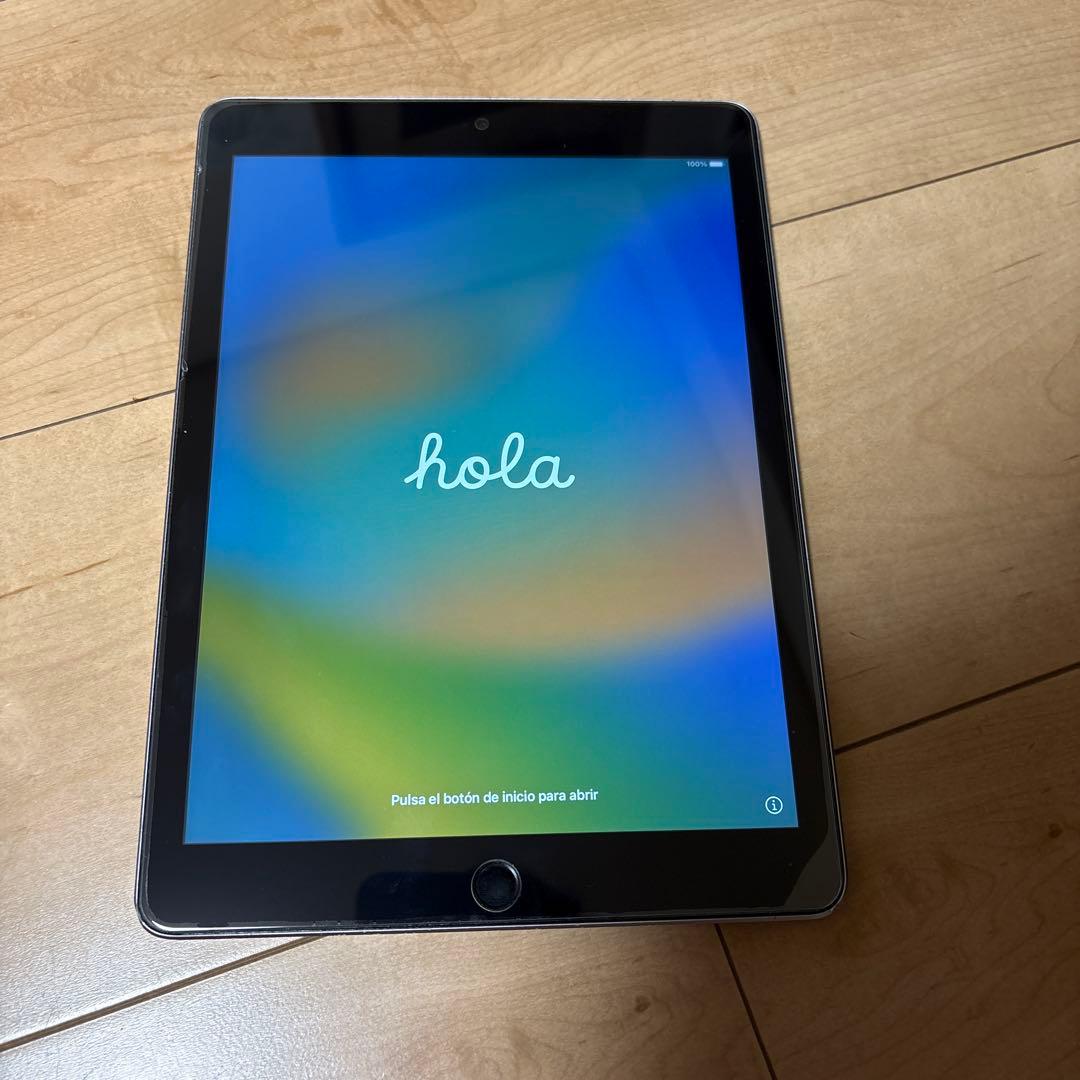 iPad 第五世代　シルバー