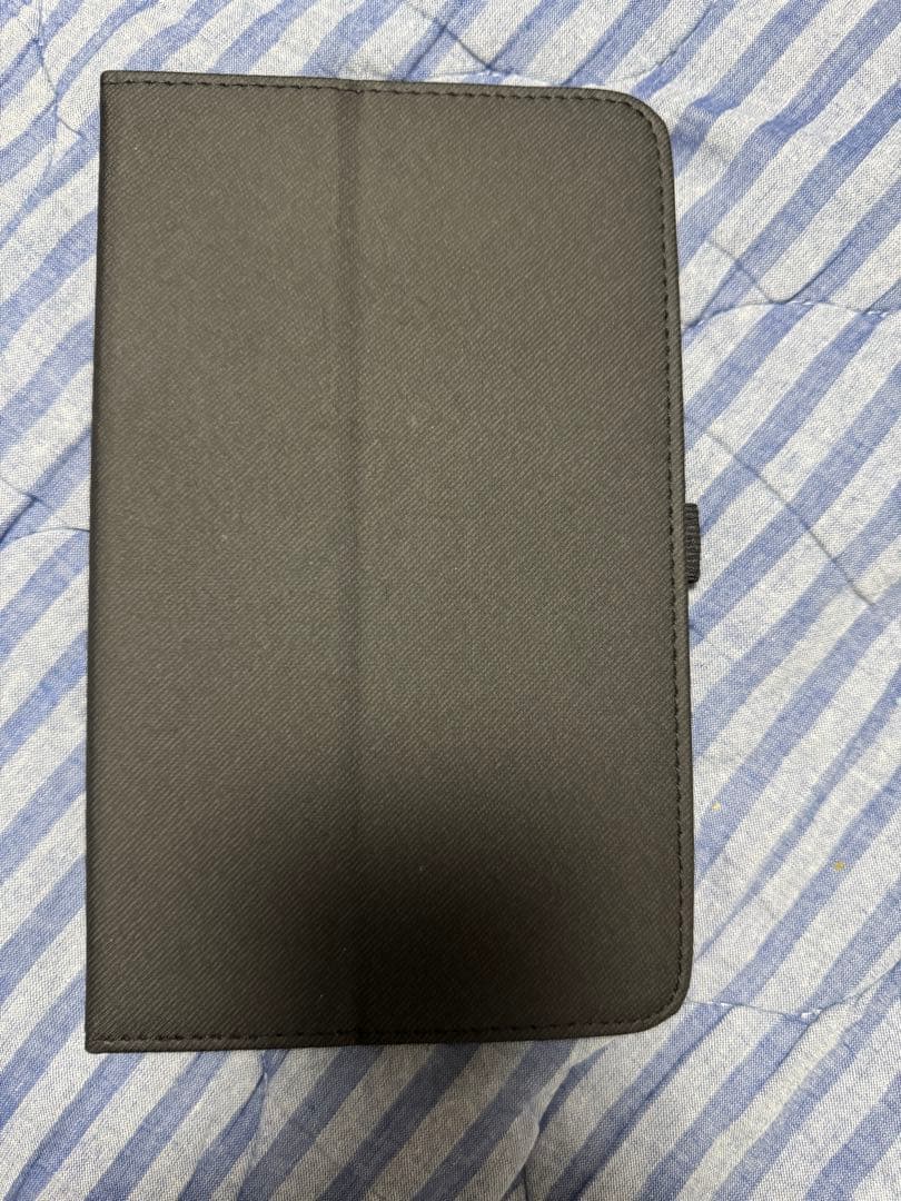 アイリスオーヤマ LUCA ATM083 タブレット 8インチ