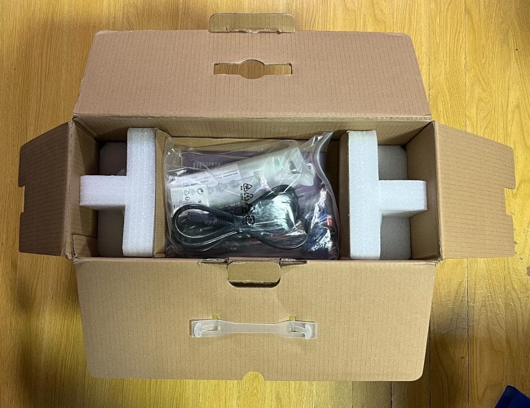 BenQ　EH620 Win11 3400lm 217時間 付属品完備