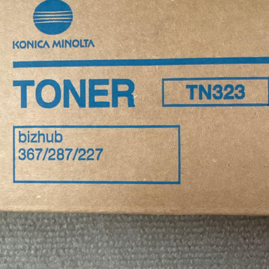 KONICA MINOLTA TN323 トナーカートリッジ