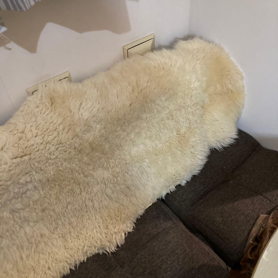 ムートンラグ❣️2メートルの２頭分❣️