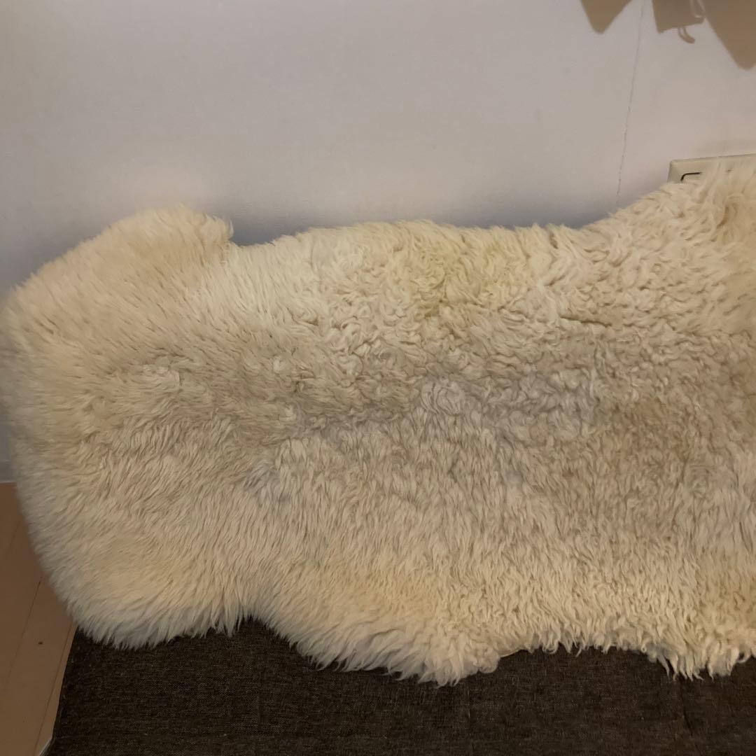 ムートンラグ❣️2メートルの２頭分❣️