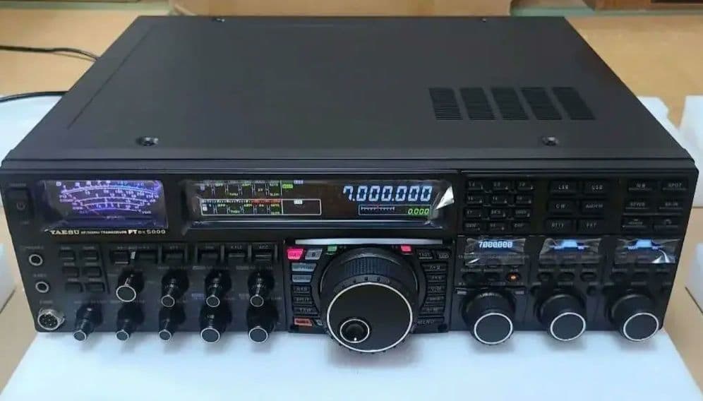 八重洲無線製 FTDX5000 200Wトランシーバー(160m～6mバンド)