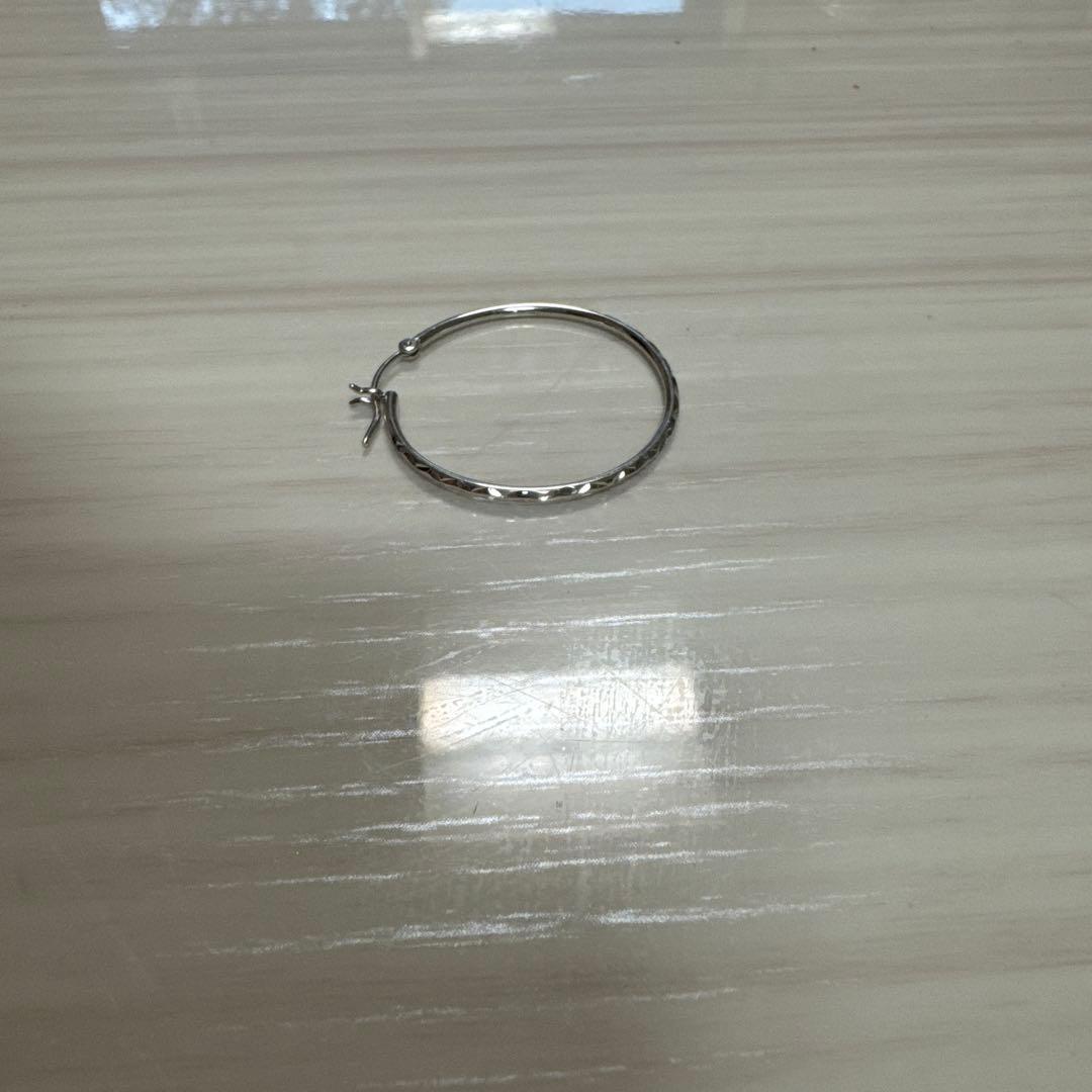 ヴァンドーム青山　片方のみ　フープピアス