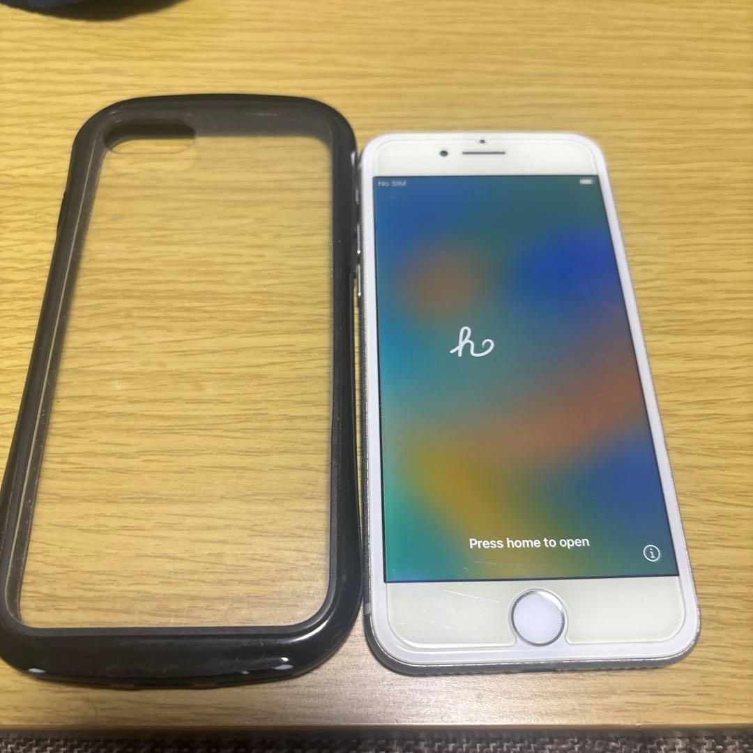 iPhone8 フィルム＆ケース付き
