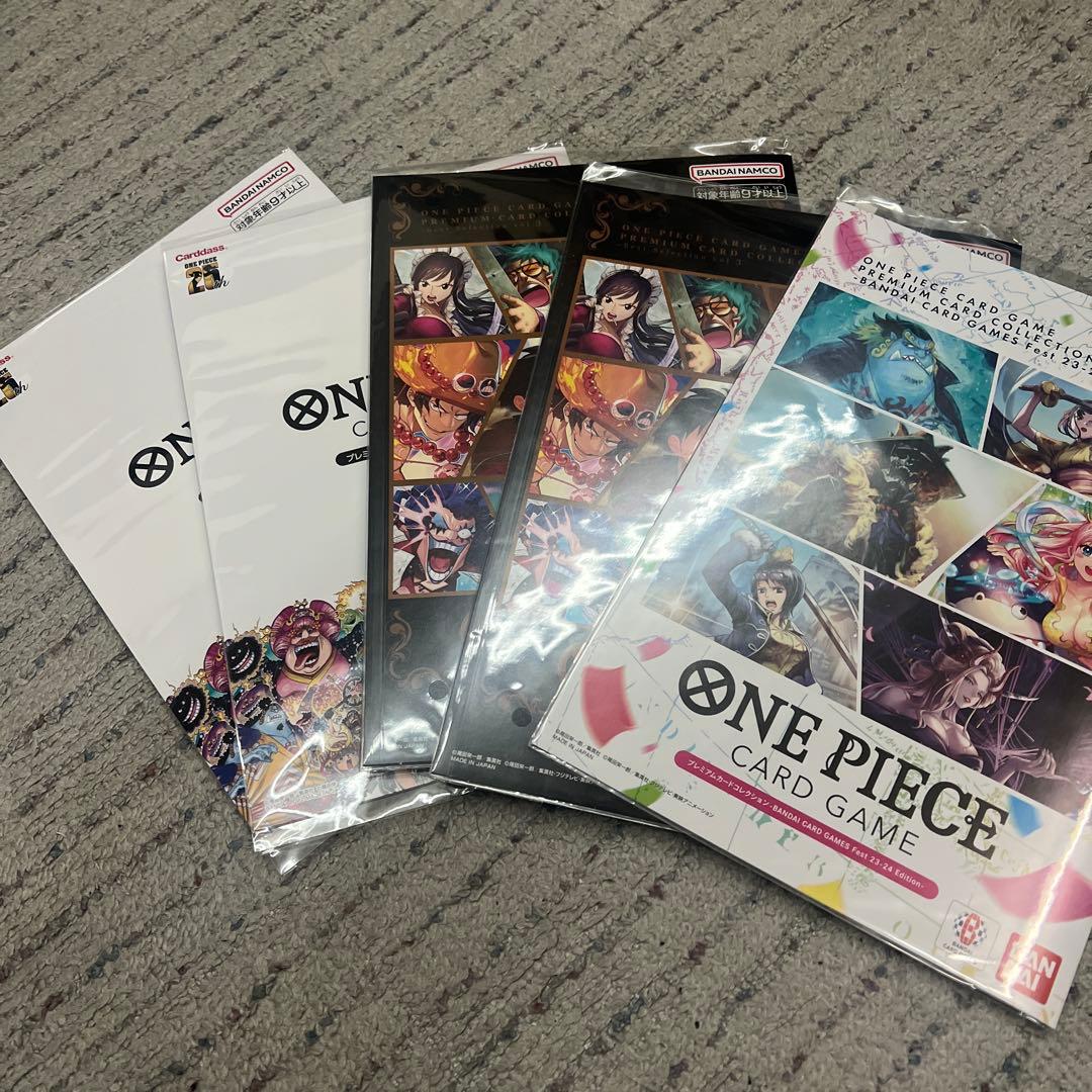 新品未開封　ワンピース　プレミアムカードコレクション　等　計5冊