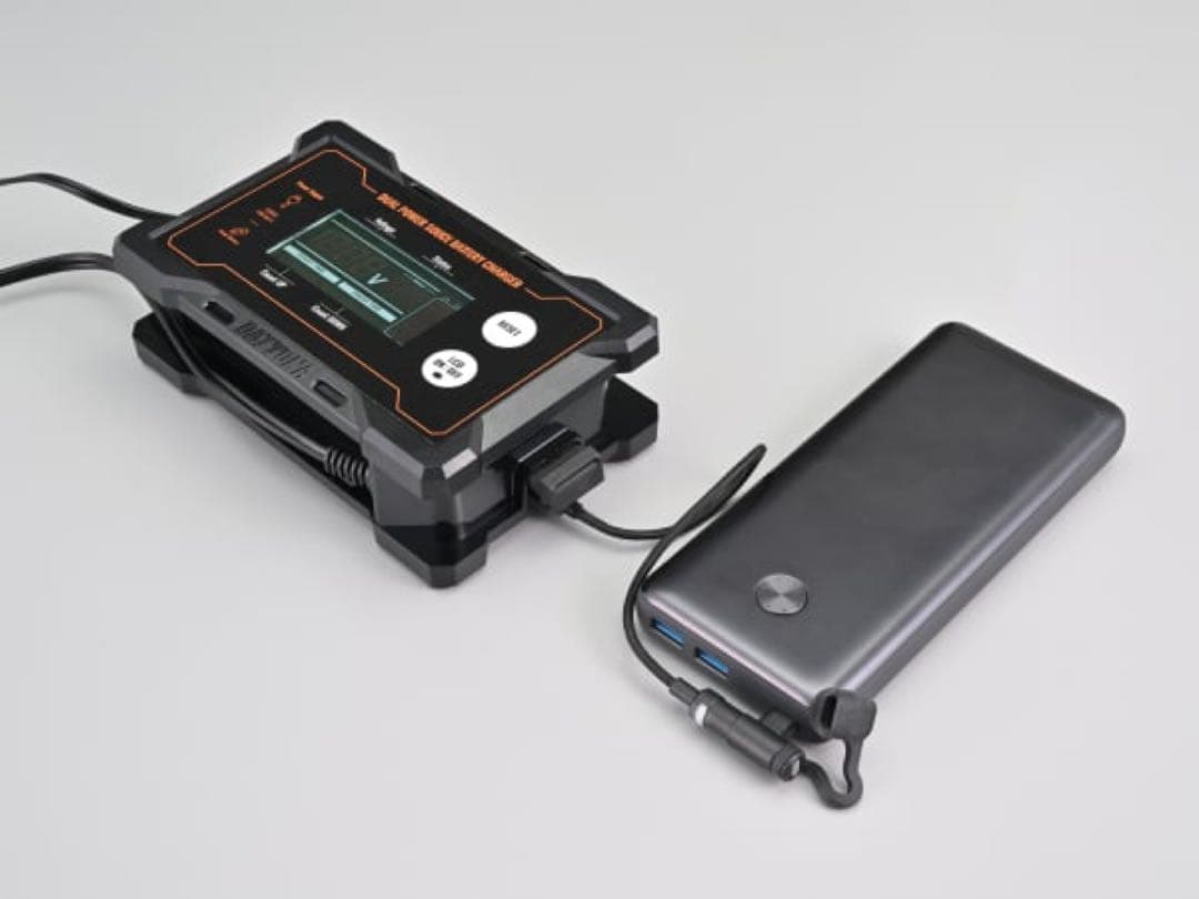 ディスプレイバッテリーチャージャー　ポータブル　モバイルバッテリーで充電できる！