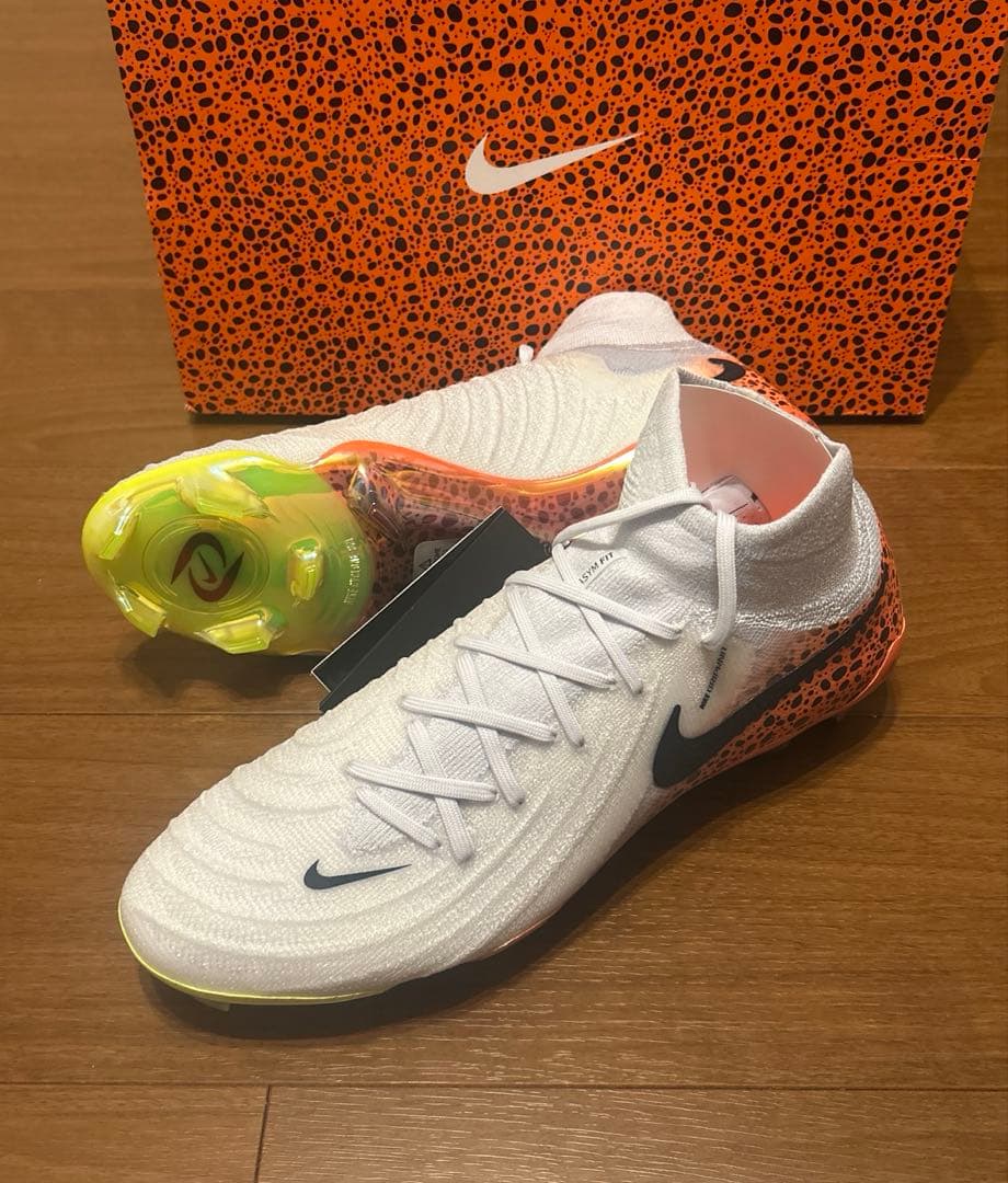 【新品未使用】NIKE PHANTOM LUNA Ⅱ ELITE FG