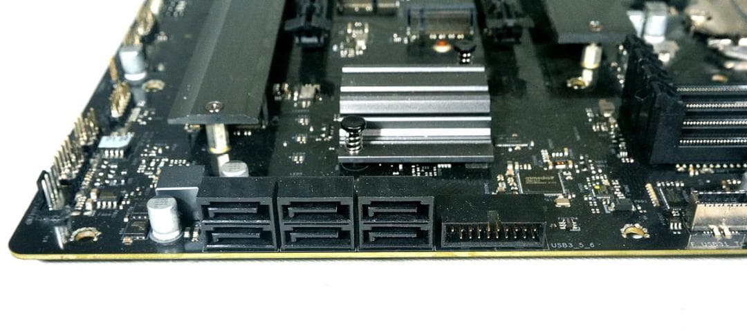 ASRock H570 PHANTOM GAMING 4 マザーボード