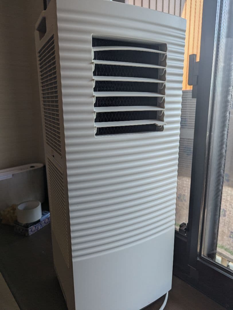 はっぱ koizumi 除湿機能付ポータブルクーラー　kpc−0731/w