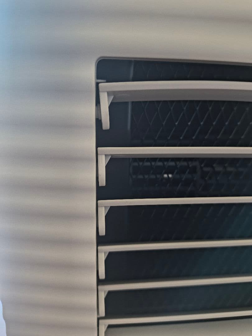 はっぱ koizumi 除湿機能付ポータブルクーラー　kpc−0731/w