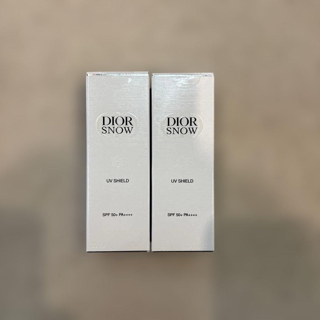 Diorスノー UVシールド 50+ 日焼け止め乳液 2本