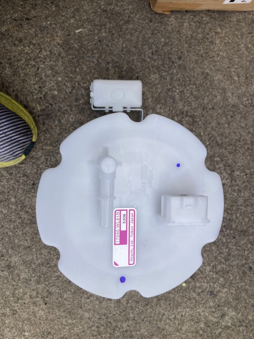 E51エルグランド　型式CBA-MNE51 純正燃料ポンプ新品　パッキン付き