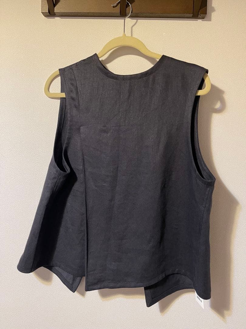 【みき】タグ付き　新品　2025AW ヘビーリネンツイル　ベスト　ブラック