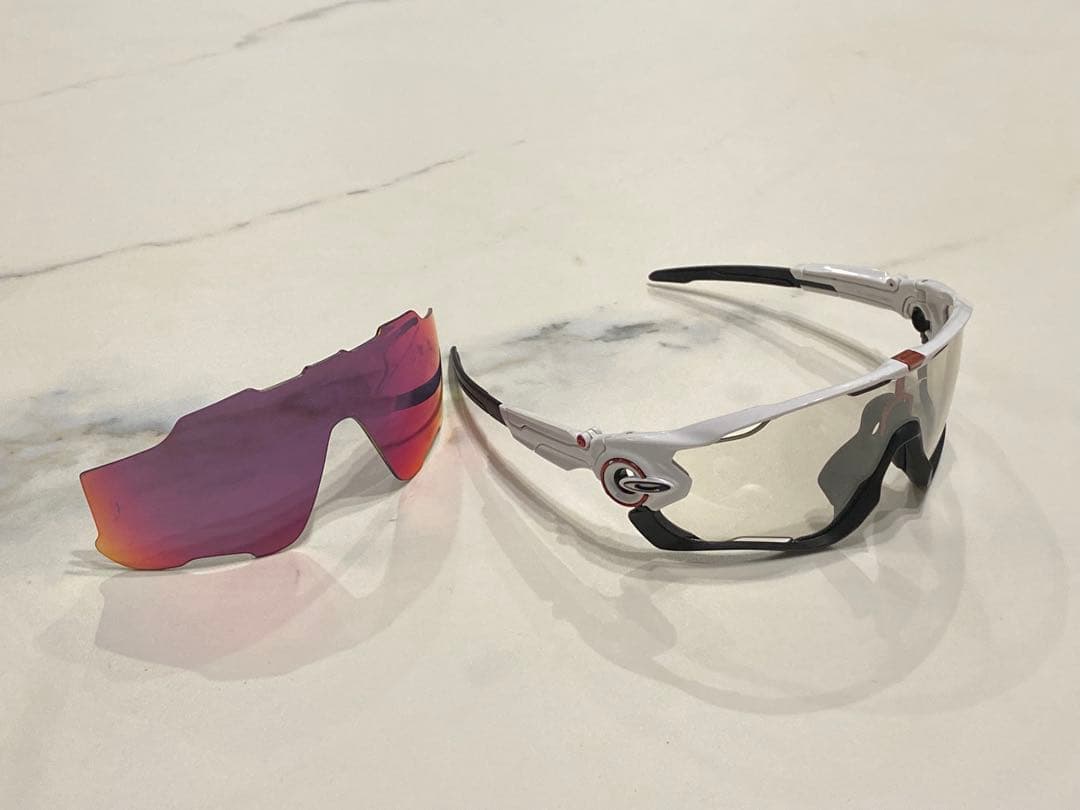オークリー　ジョウブレイカー　Oakley Jawbreaker