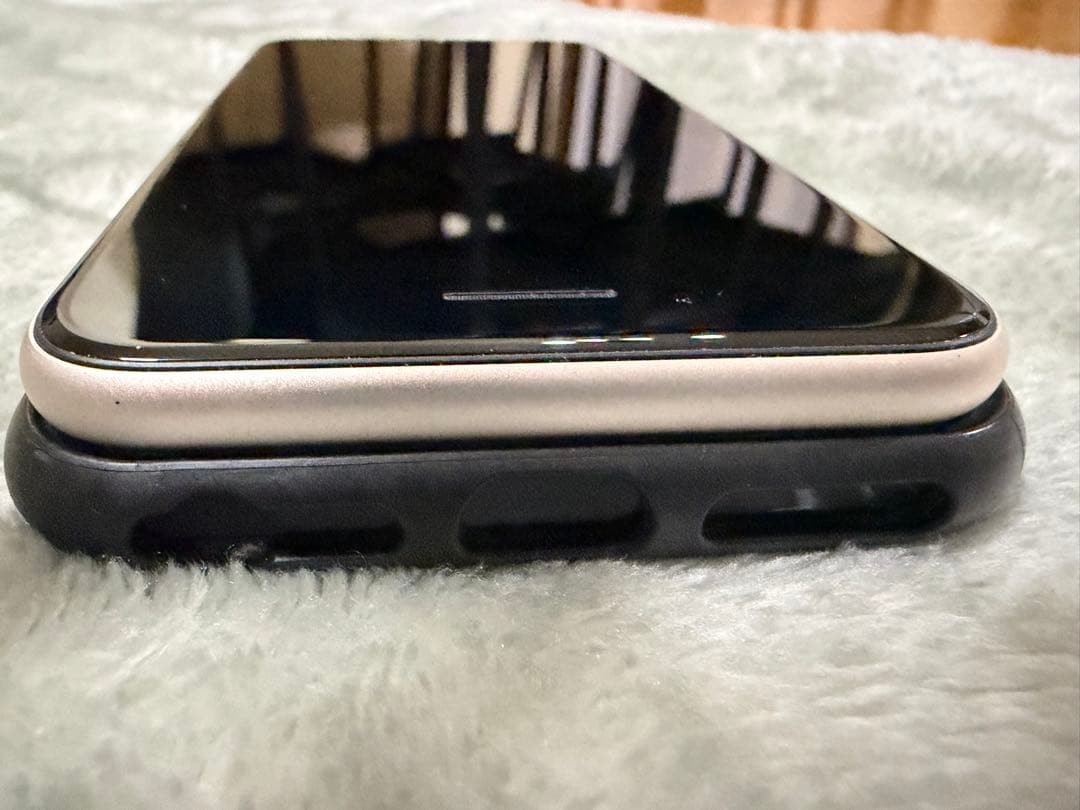 iPhone SE3 64GB スタートライト（整備済み品）SIMフリー