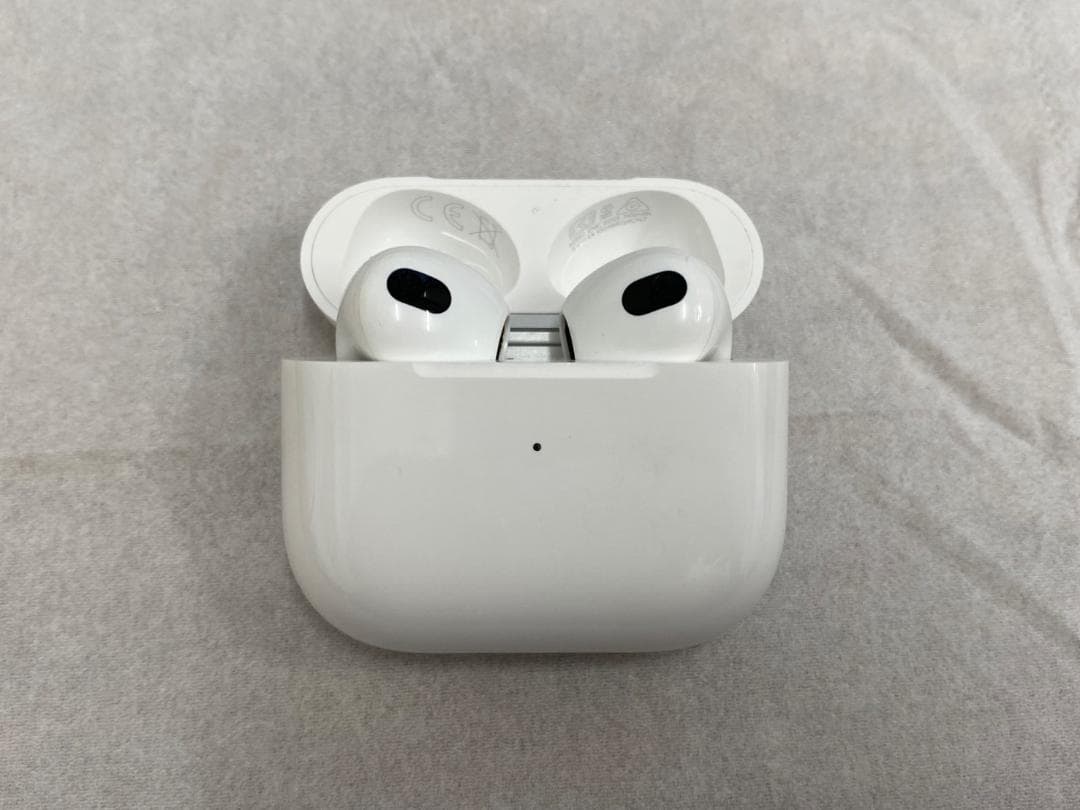 AirPods エアポッズ 第3世代